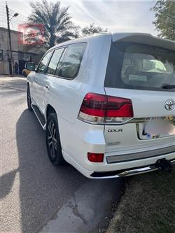 تويوتا لاندكروزر